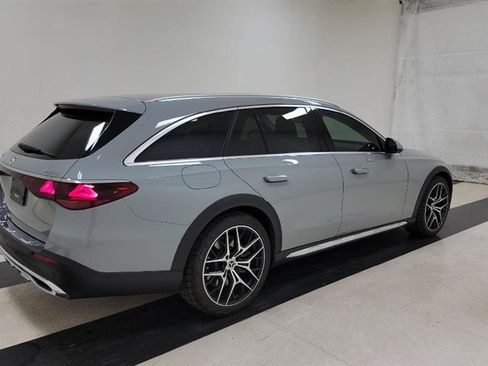 Used 2025 Mercedes-Benz E 450 4MATIC All-Terrain Wagon w/ Driver Assistance Package image 4