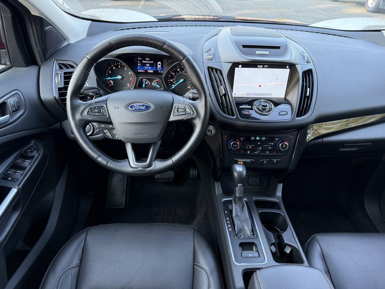 Used 2017 Ford Escape Titanium AWD/4WD image 17