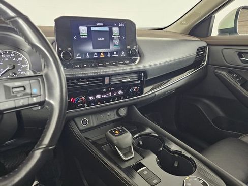 Used 2023 Nissan Rogue SL w/ SL Premium Package image 29