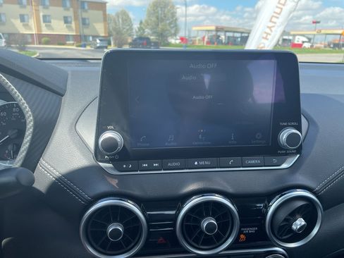 Used 2024 Nissan Sentra SV image 14