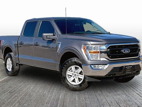 Used 2021 Ford F150 XLT image 11