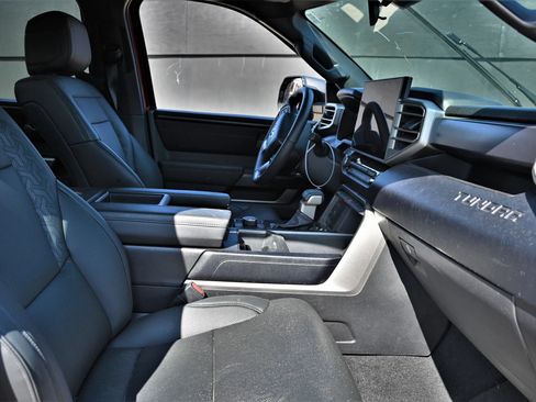 Used 2025 Toyota Tundra SR5 w/ SR5 Premium Package AWD/4WD image 8