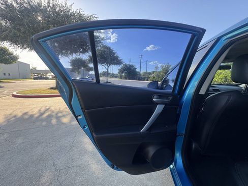 Used 2010 MAZDA MAZDA3 s Grand Touring FWD image 16