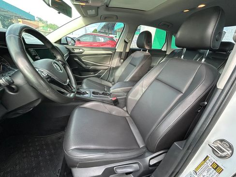 Used 2019 Volkswagen Jetta SE FWD image 6