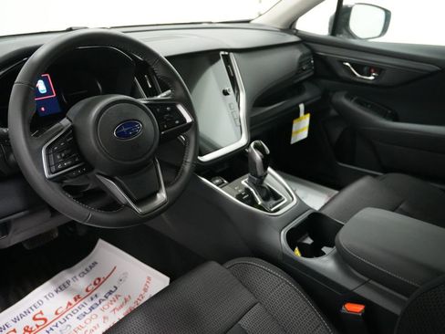 Used 2025 Subaru Outback Premium image 22
