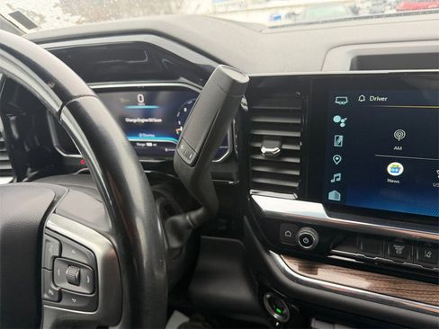 Used 2024 Chevrolet Silverado 2500 LT image 21