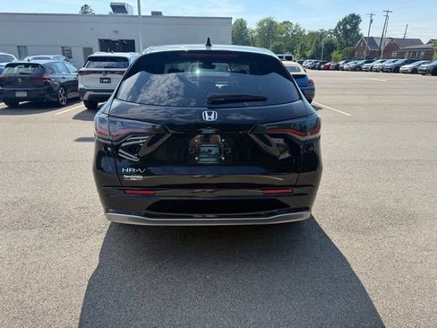 Used 2025 Honda HR-V EX-L image 8