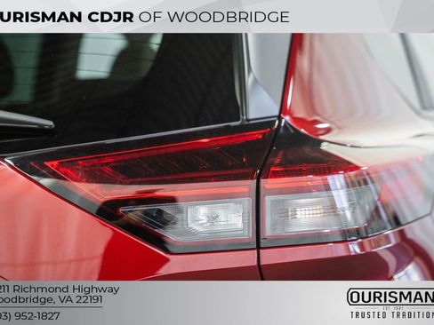 Used 2023 Nissan Rogue SV w/ SV Premium B Package AWD/4WD image 7