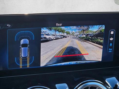 Used 2025 Mercedes-Benz GLA 250 image 13