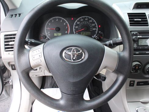 Used 2012 Toyota Corolla LE FWD image 14