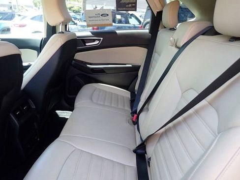 Certified 2024 Ford Edge SEL w/ Convenience Package AWD/4WD image 18