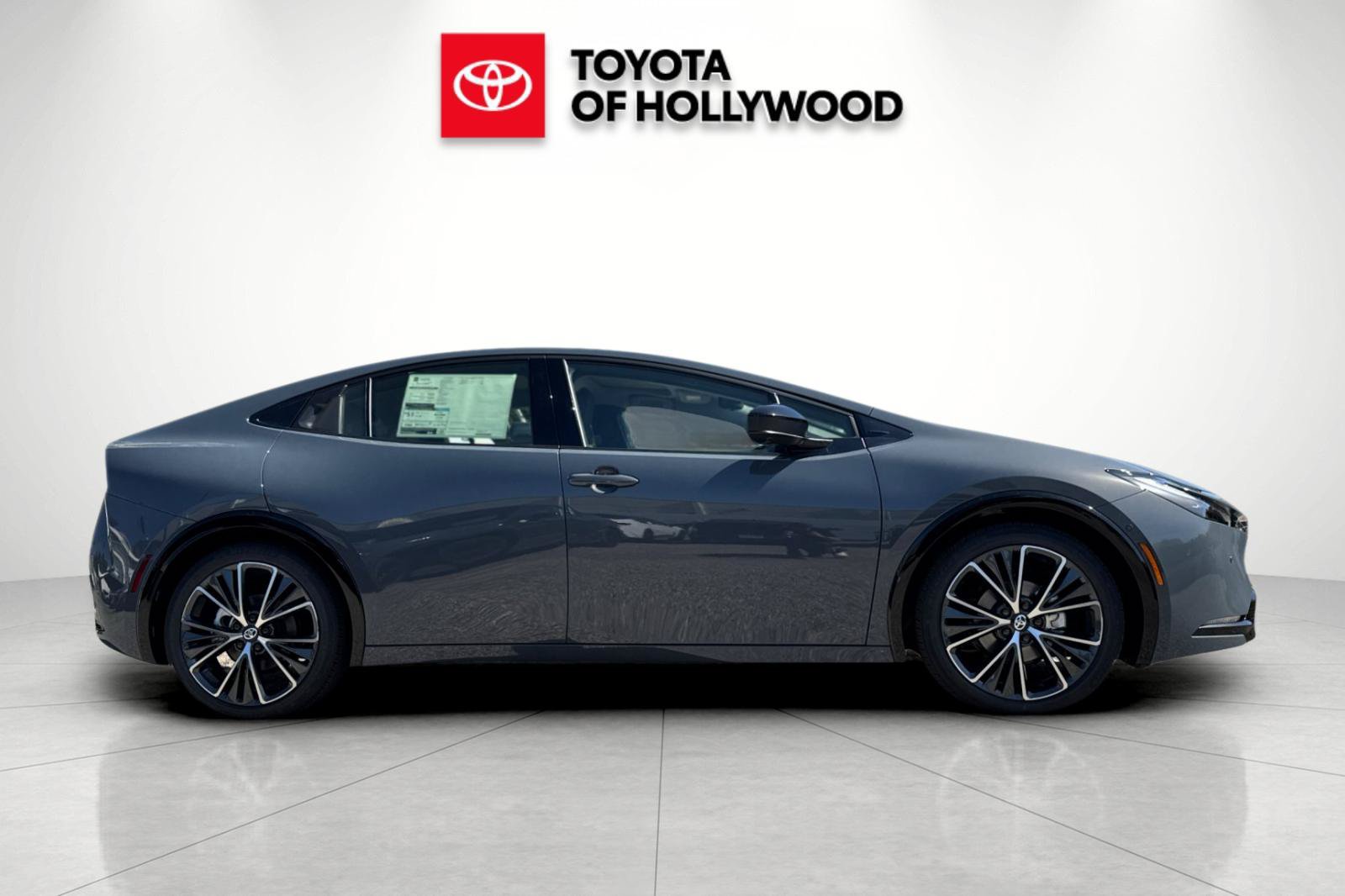 New 2027 Toyota Prius Limited w/ Limited Premium Package FWD image 3