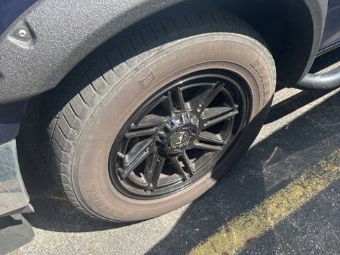 Used 2018 RAM 1500 Big Horn AWD/4WD image 2
