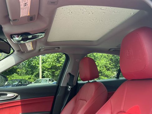Used 2020 Alfa Romeo Giulia Ti w/ Active Blind Spot Package RWD image 10