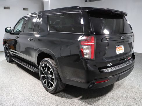 Used 2024 Chevrolet Suburban RST w/ Luxury Package AWD/4WD image 9