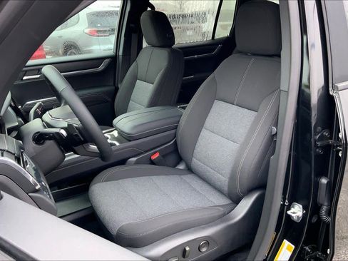 New 2026 GMC Acadia Elevation w/ LPO, Floor Liner Package image 9