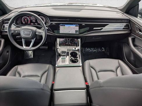 Used 2022 Audi Q8 Premium Plus AWD/4WD image 18