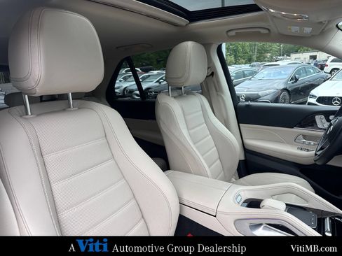 Certified 2024 Mercedes-Benz GLE 450e 4MATIC image 30