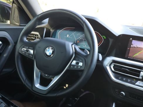 Used 2022 BMW 230i Coupe w/ Convenience Package RWD image 28