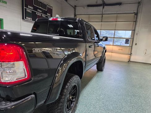 Used 2022 RAM 1500 Big Horn AWD/4WD image 7