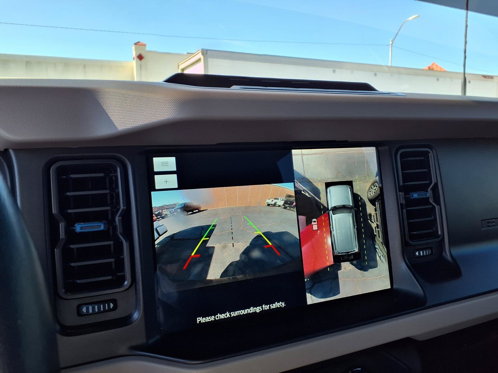Used 2023 Ford Bronco Wildtrak AWD/4WD image 5