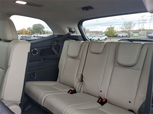 New 2025 Subaru Ascent Limited w/ Popular Package #2 image 10