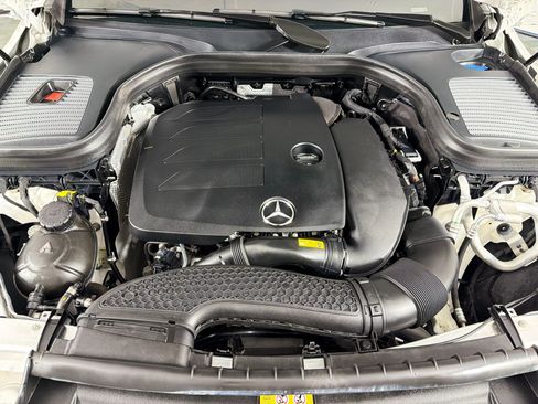 Used 2022 Mercedes-Benz GLC 300 4MATIC image 18