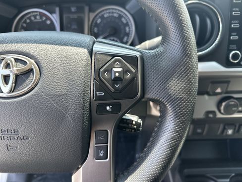 Used 2023 Toyota Tacoma SR5 RWD image 20