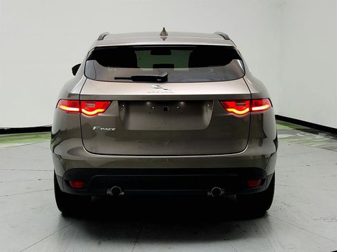 Used 2017 Jaguar F-PACE Prestige image 6