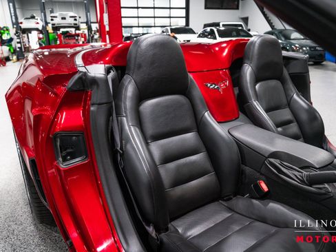Used 2010 Chevrolet Corvette Grand Sport w/ Preferred Equipment Group RWD image 27