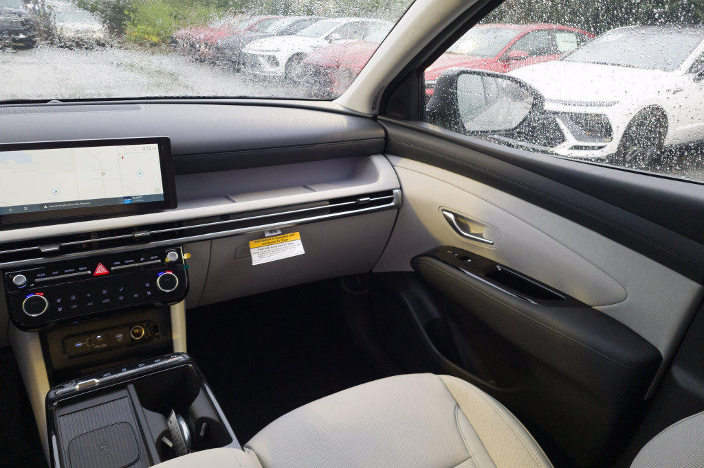 New 2026 Hyundai Tucson Limited AWD/4WD image 18