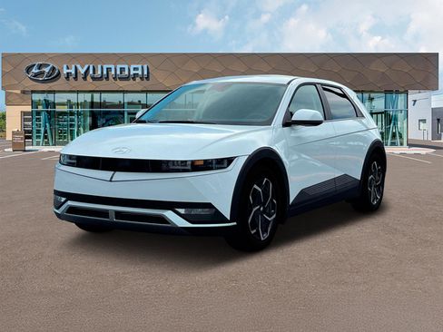 Used 2024 Hyundai Ioniq 5 SEL image 1