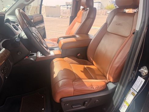 Used 2017 Toyota Tundra Platinum AWD/4WD image 16