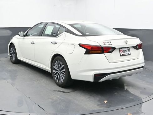 Used 2025 Nissan Altima 2.5 SV image 8