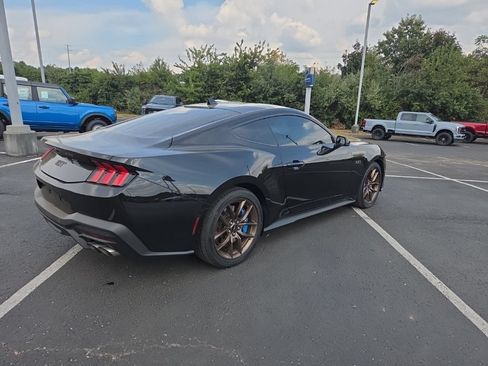 Used 2024 Ford Mustang GT Premium RWD image 5
