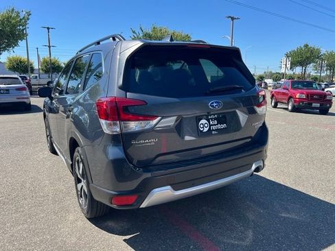 Used 2020 Subaru Forester Touring w/ Popular Package #2 AWD/4WD image 11