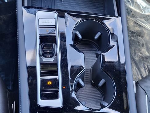 New 2025 Volkswagen Atlas Cross Sport SEL Premium R-Line image 17