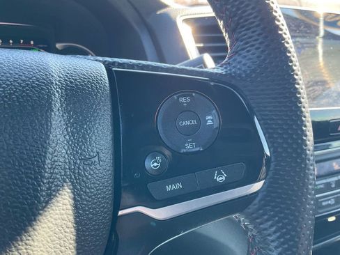 Used 2024 Honda Passport Black Edition image 15