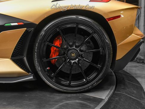 Used 2019 Lamborghini Aventador SVJ AWD/4WD image 59