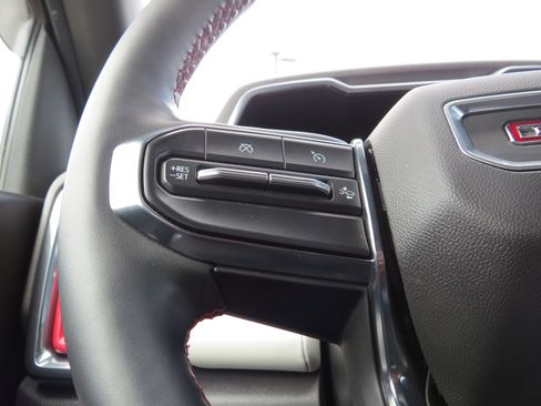 Used 2023 GMC Canyon AT4X image 22