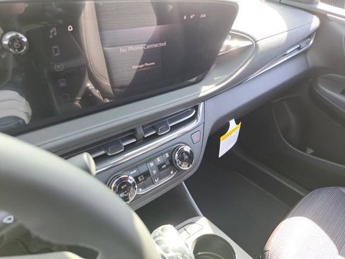 New 2026 Buick Envista Preferred w/ Convenience I Package image 25