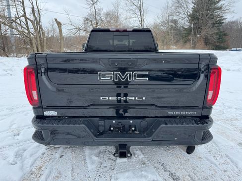Used 2021 GMC Sierra 3500 Denali w/ Denali Ultimate Package image 4