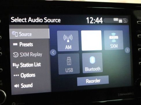 Used 2021 Toyota Corolla SE image 29