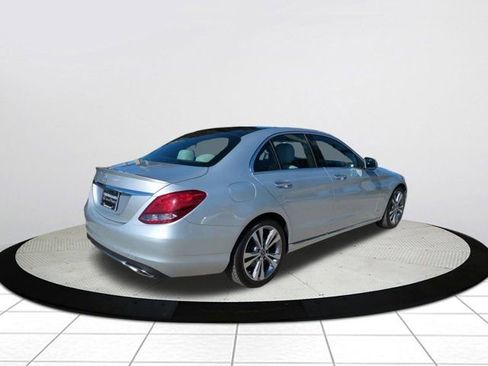 Used 2018 Mercedes-Benz C 300 Sedan image 3
