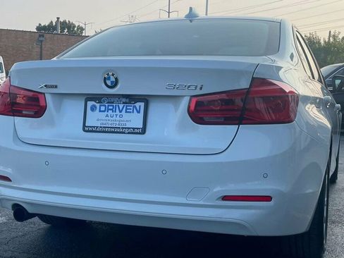 Used 2017 BMW 320i xDrive 320i xDrive image 8
