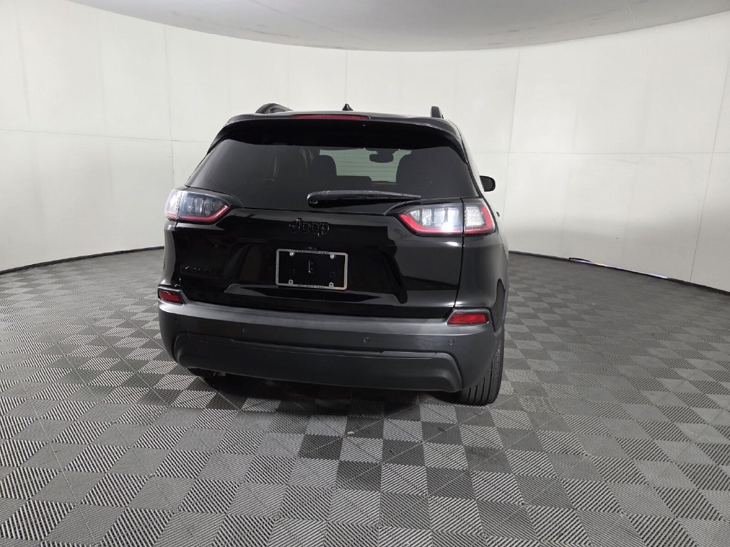 Used 2023 Jeep Cherokee Altitude Lux AWD/4WD image 5