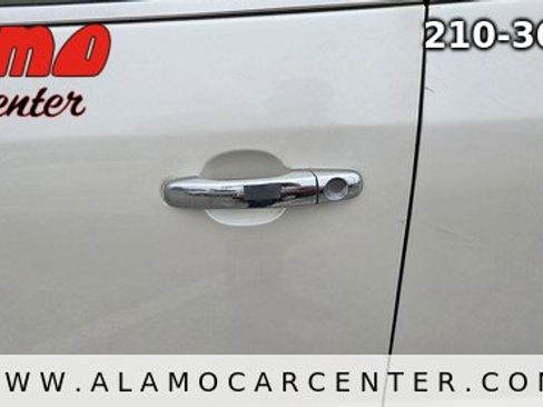 Used 2014 Buick Enclave Leather FWD image 10