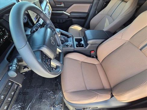 New 2026 Toyota 4Runner Limited AWD/4WD image 4