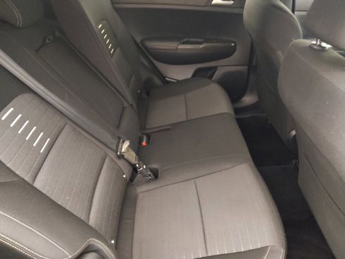 Used 2018 Kia Sportage LX FWD image 19