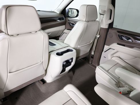 Used 2023 GMC Yukon XL Denali w/ LPO, Floor Liner Package AWD/4WD image 57